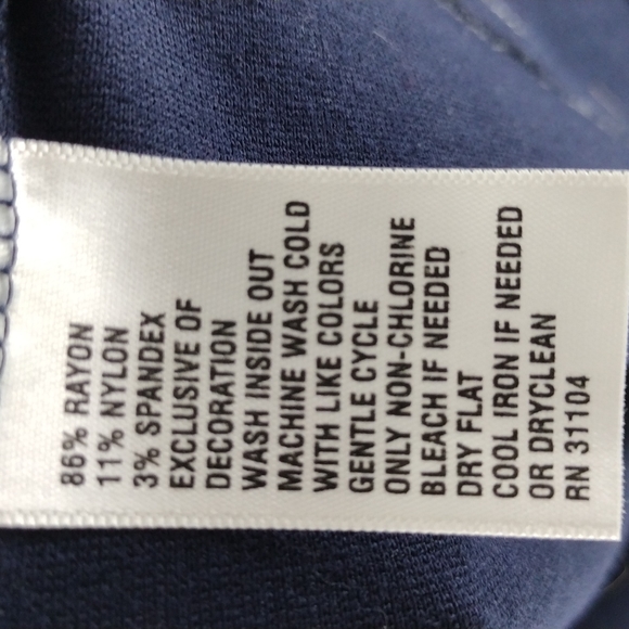 Crown & Ivy Navy Blue Sleeveless Dress. Size Medium - Picture 4 of 4